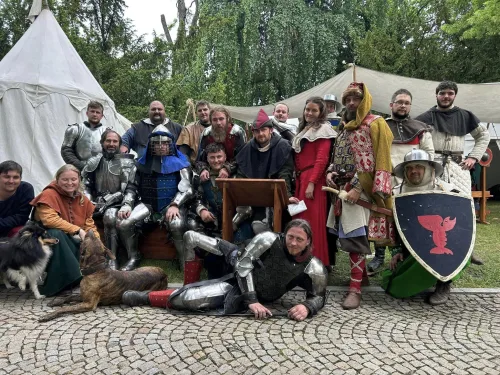 Fotografie z akce Historický den v Dobrovici 2024