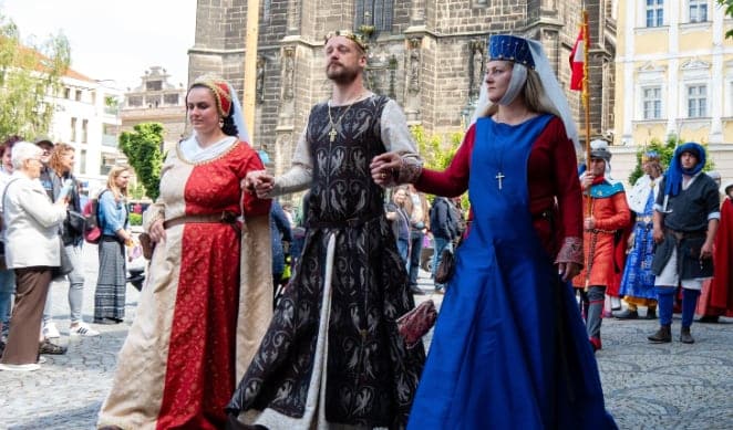 Králové a královny na Průvodu králů